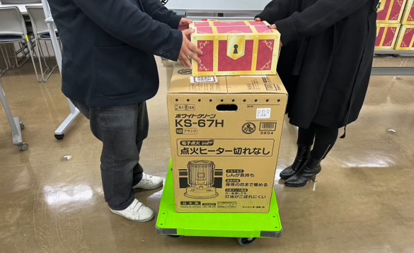 写真 (一次贈呈式 石油ストーブ)